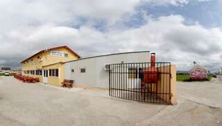 Отель Hotel Safta Residence Крайова-0